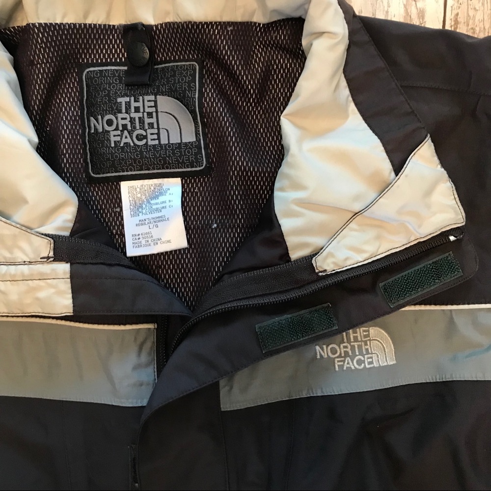 North face jacket - Picture 4 of 8